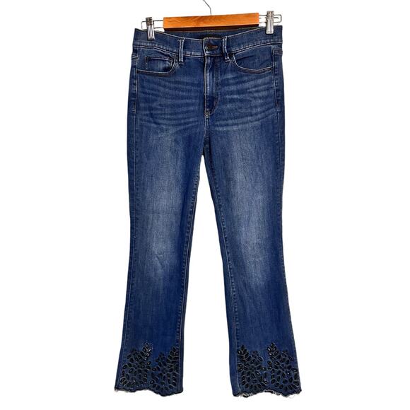 Ann Taylor The Flare Crop Jeans Flower Embroidery Size 2 - Picture 1 of 9